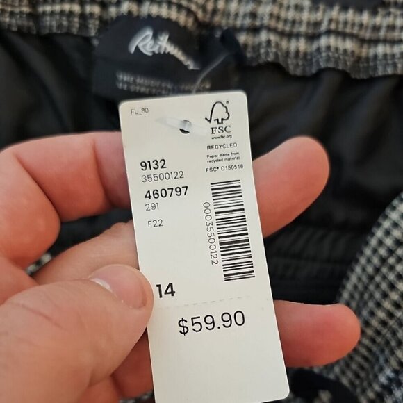 Reitmans Size 14 Black and White Patterned Tapered Pants - Picture 9 of 9